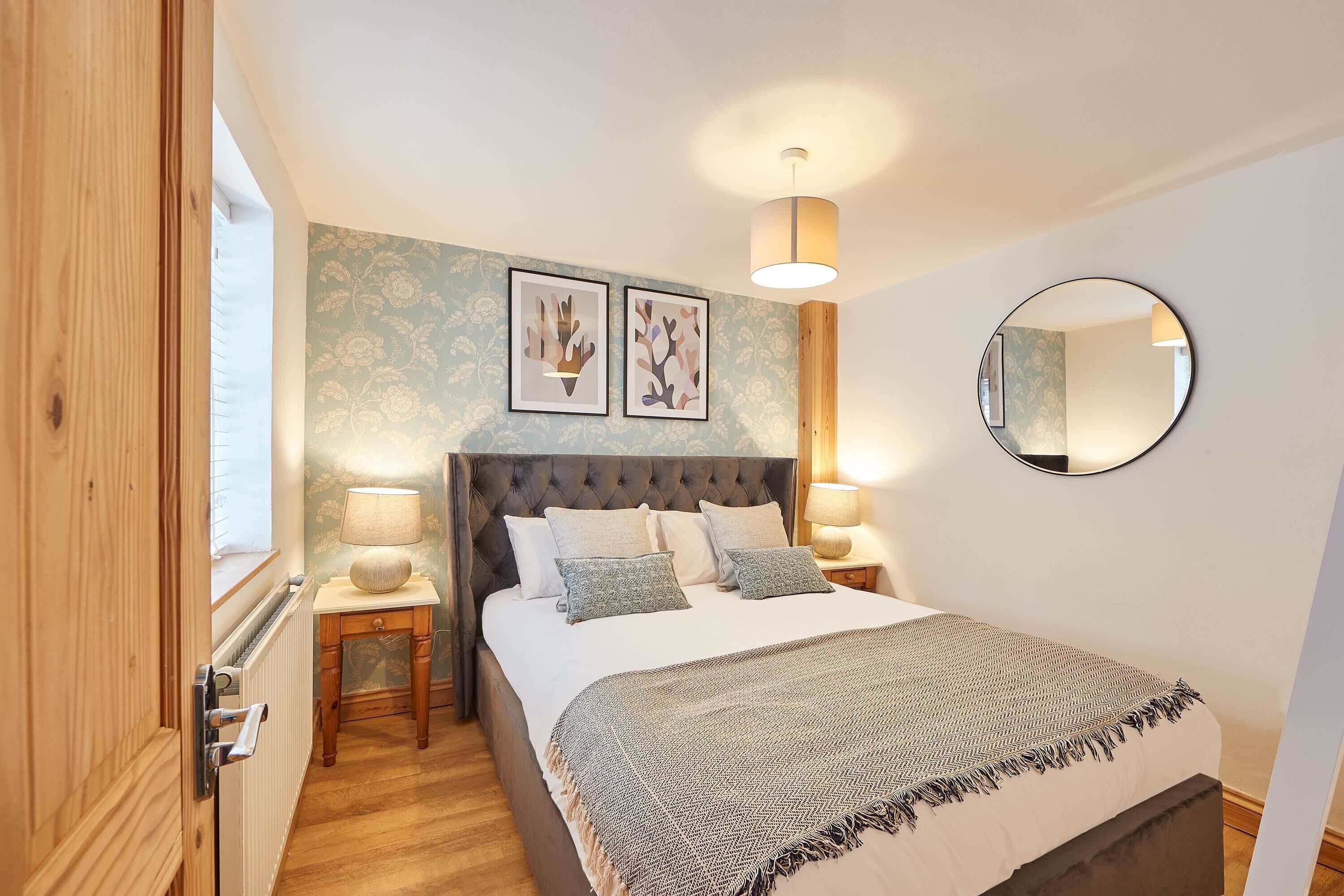 House | 1 bedroom, individually decorated, individually furnished