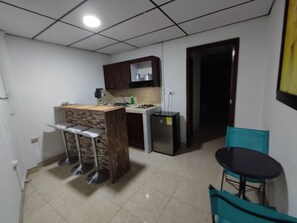 Réfrigérateur, plaque de cuisson