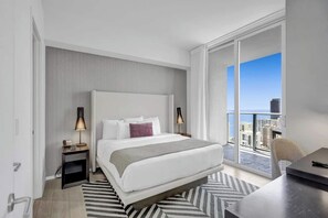 3 bedrooms, desk, iron/ironing board, travel crib