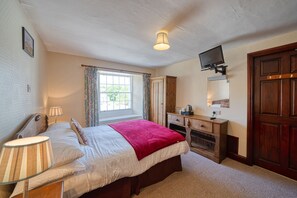 Traditional Double Room, Ensuite (Village view) - George and Dragon Dent (Sedbergh)