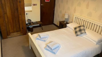 Traditional Double Room, Ensuite (Village view)