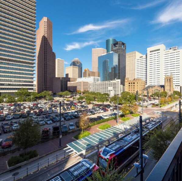 Parkplätze auf dem Gelände