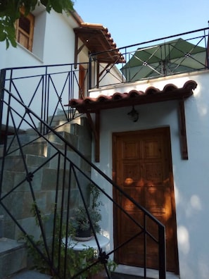 House | Bahagian luar