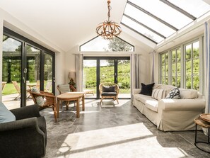 Cottage | Interior - Hillside Cottage (Shaftesbury)