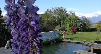 Haus mit Garten, Sauna, Biotop und Feuerstelle