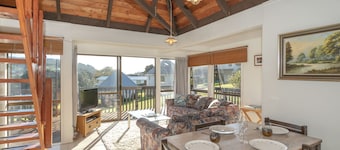 Getaway - Onemana Holiday Chalet