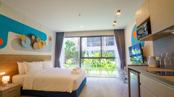 Senior Room, Accessible + Free Coworking Space | Ausblick vom Zimmer