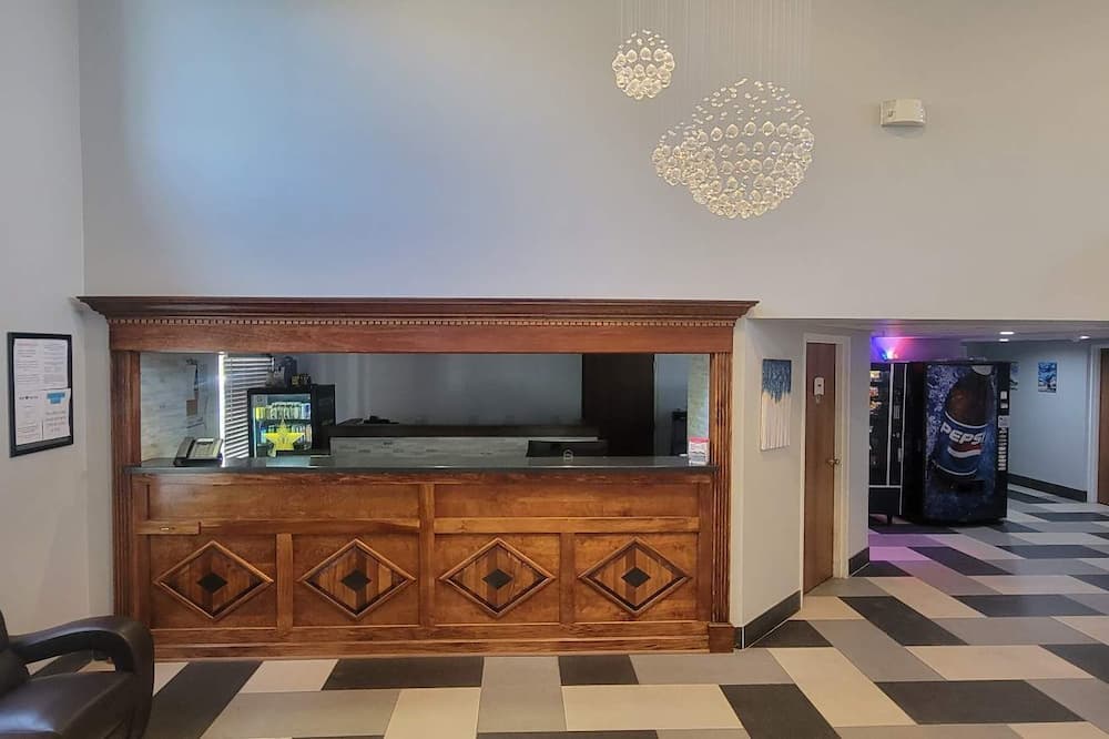 The Royal Inn & Suites