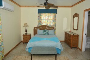 1 室のベッドルーム、WiFi