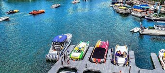 Havasu Hideaway: Premier 6-Bedroom Home Close to Riviera Launch w/ Boat Parking