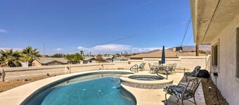 5 bdrm Lakeview Compound- Pool & Spa- Boat parking-Pet friendly- Basketball game