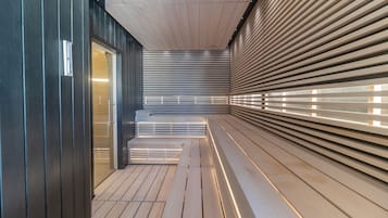 Indoor spa tub