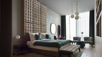 Standard Double Room | Pillowtop beds, minibar, in-room safe, blackout drapes
