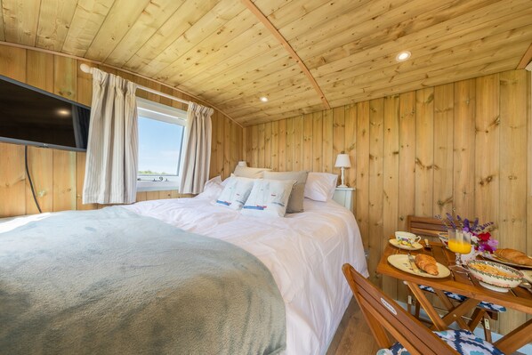 1 Schlafzimmer, Bügeleisen/Bügelbrett, Internetzugang, Bettwäsche