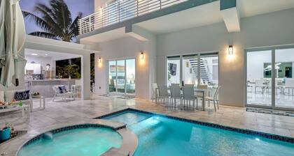Perla Blanca 4 Bed 5 Bath kayaks pool boat dock