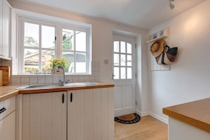 Frigorifero, microonde, forno, tostapane