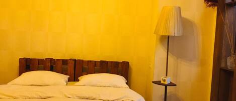 Suíte estúdio luxo | Escrivaninha, ferros/tábuas de passar roupa, Wi-Fi de cortesia