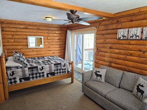 1 bedroom, WiFi, bed sheets - Log Cabin 11 with Hot Tub at Osborn Boat Ramp on Patoka Lake (Jackson Township)