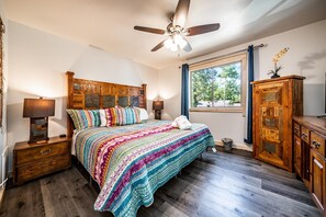 4 bedrooms, desk, iron/ironing board, free WiFi