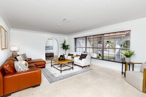 Smart TV, offices