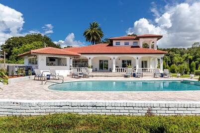 The Belleair Estate -  Breathtaking Waterfront Home w/ Heated Pool