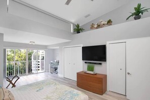 3 bedrooms, desk, iron/ironing board, free WiFi - Key Largo's Premier Family Friendly Resort! (Key Largo)