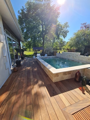 Beheizter Pool