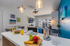 Dining - Modern Design. Studio ready for enjoyment (Oranjestad)