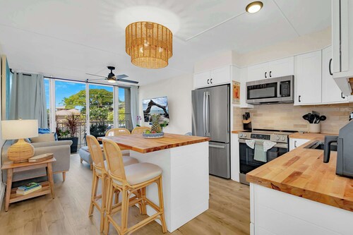 Puako Condo 102 ~ Ground Floor Unit ~ Pool