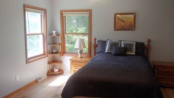 3 عدّة غرف نوم ومكتب ومكواة/لوح كي وسرير سفر