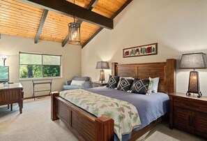 3 chambres, bureau, fer et planche à repasser, lit parapluie