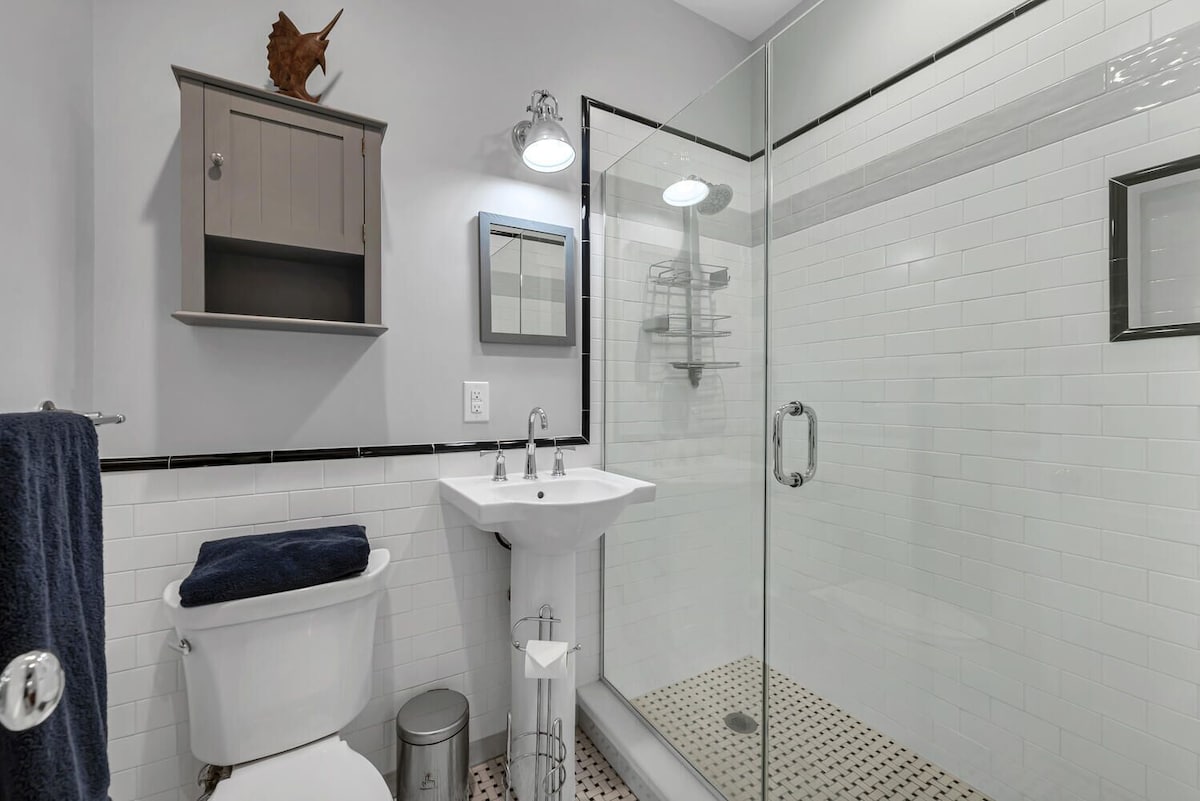 Photo 15 of The Perfect Olde Naples Beach Lifestyle Experience - Walk to Beach & 5th Ave S