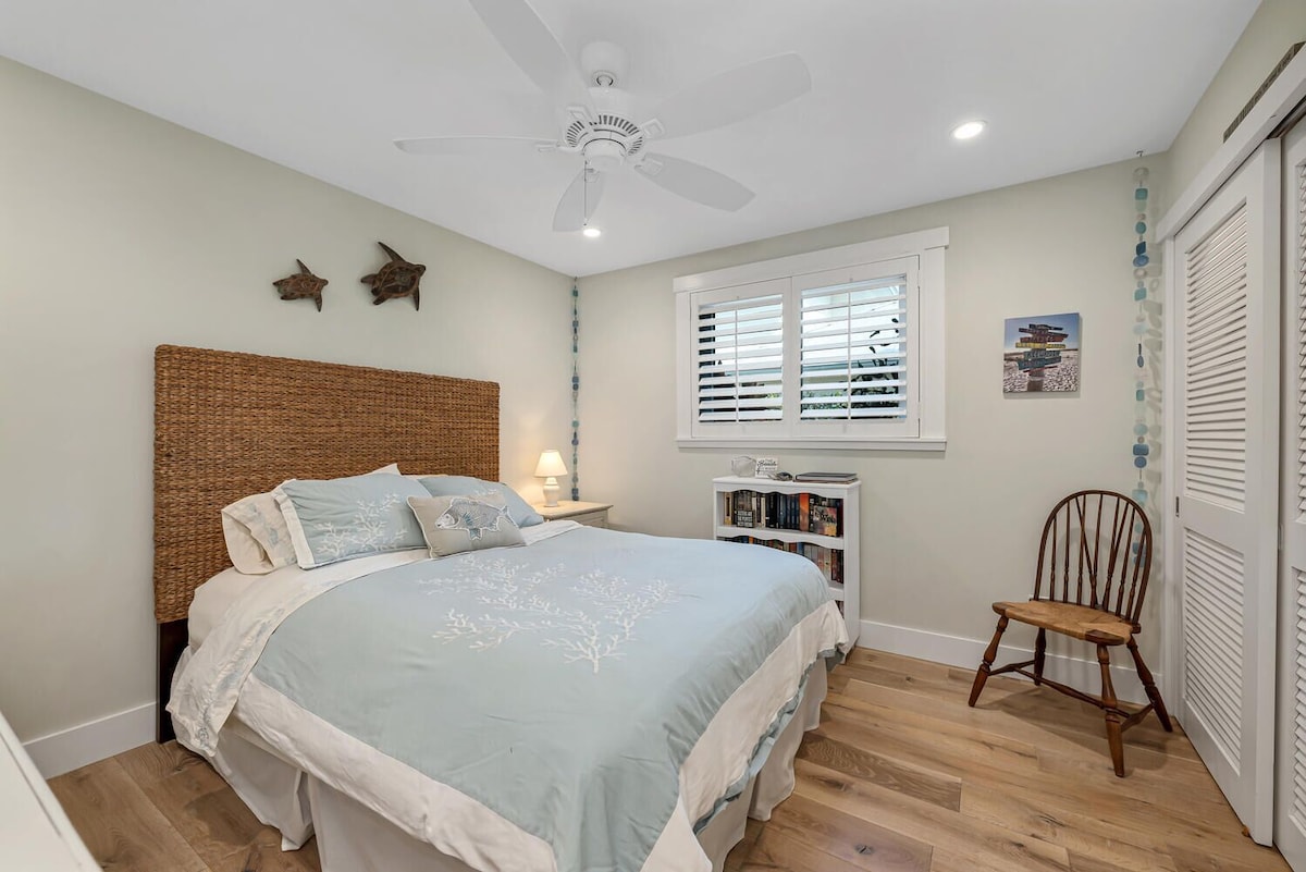 Photo 10 of The Perfect Olde Naples Beach Lifestyle Experience - Walk to Beach & 5th Ave S