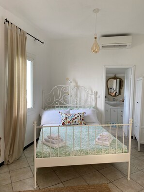 1 bedroom, bed sheets - Da Senso (Liguria)