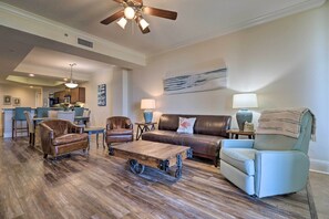 TV, DVD player, ping pong, books - Dauphin Island Condo w/ Pool, Balcony & Ocean View (Dauphin Island)