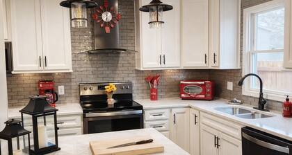 The Illini Game House