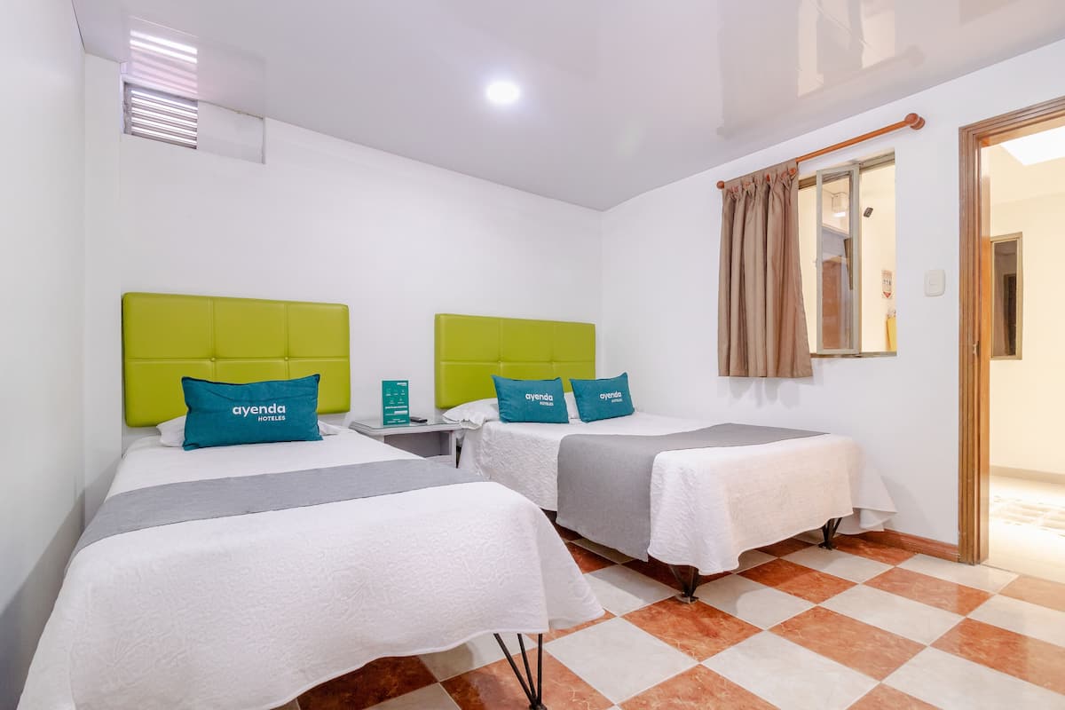 hypo-allergenic bedding, free wifi, bed sheets