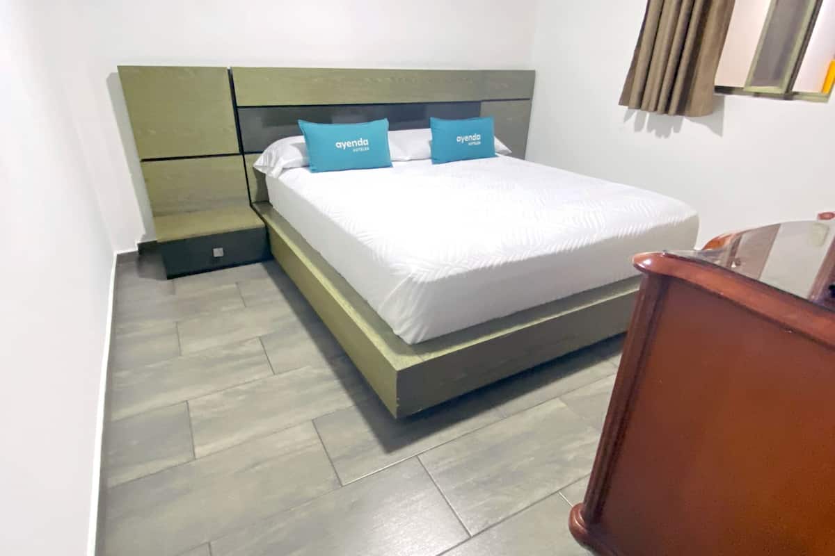 standard double room | hypo-allergenic bedding, free wifi, bed sheets