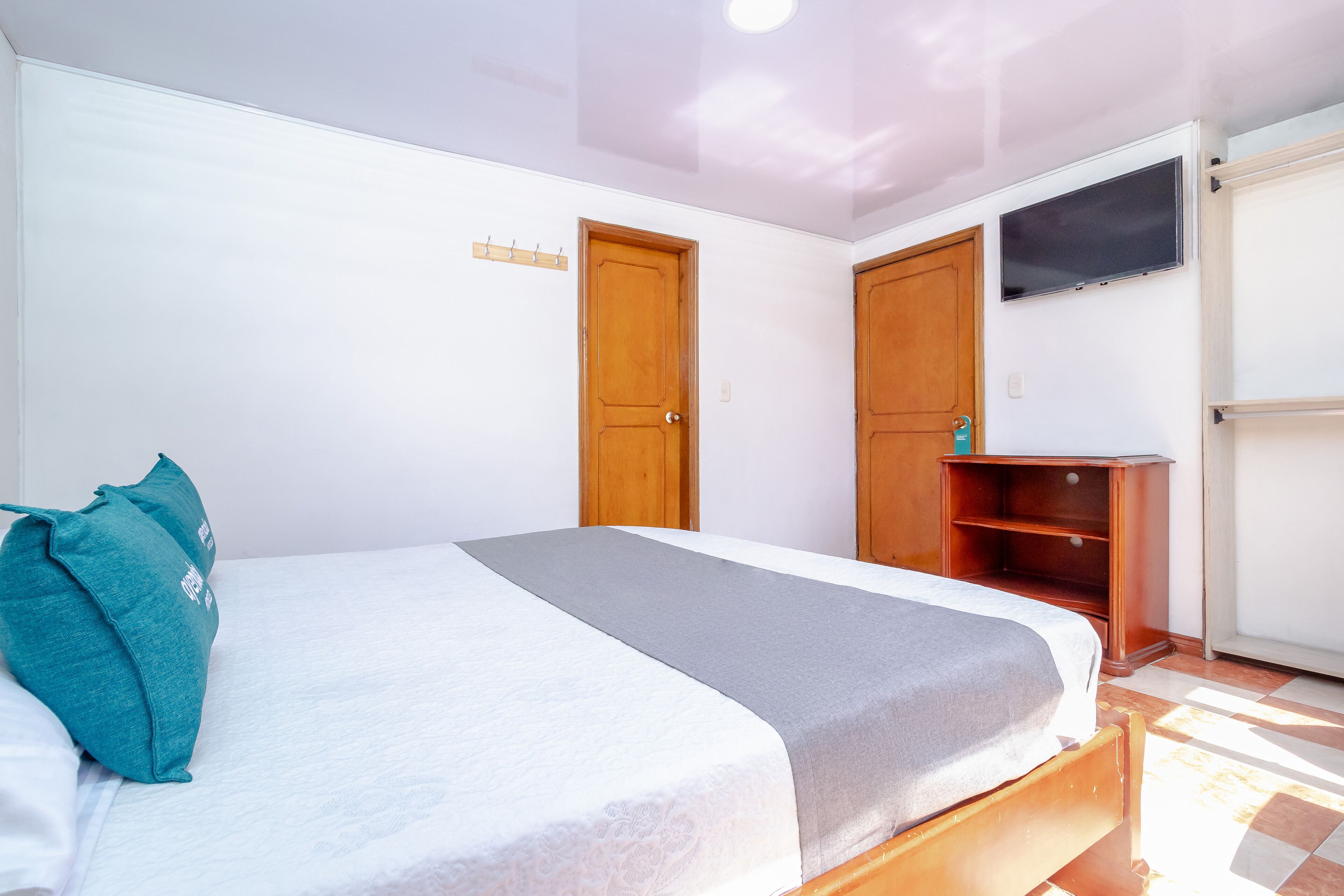 superior double room | hypo-allergenic bedding, free wifi, bed sheets