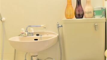 Hair dryer, towels