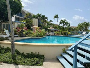 Utomhuspool