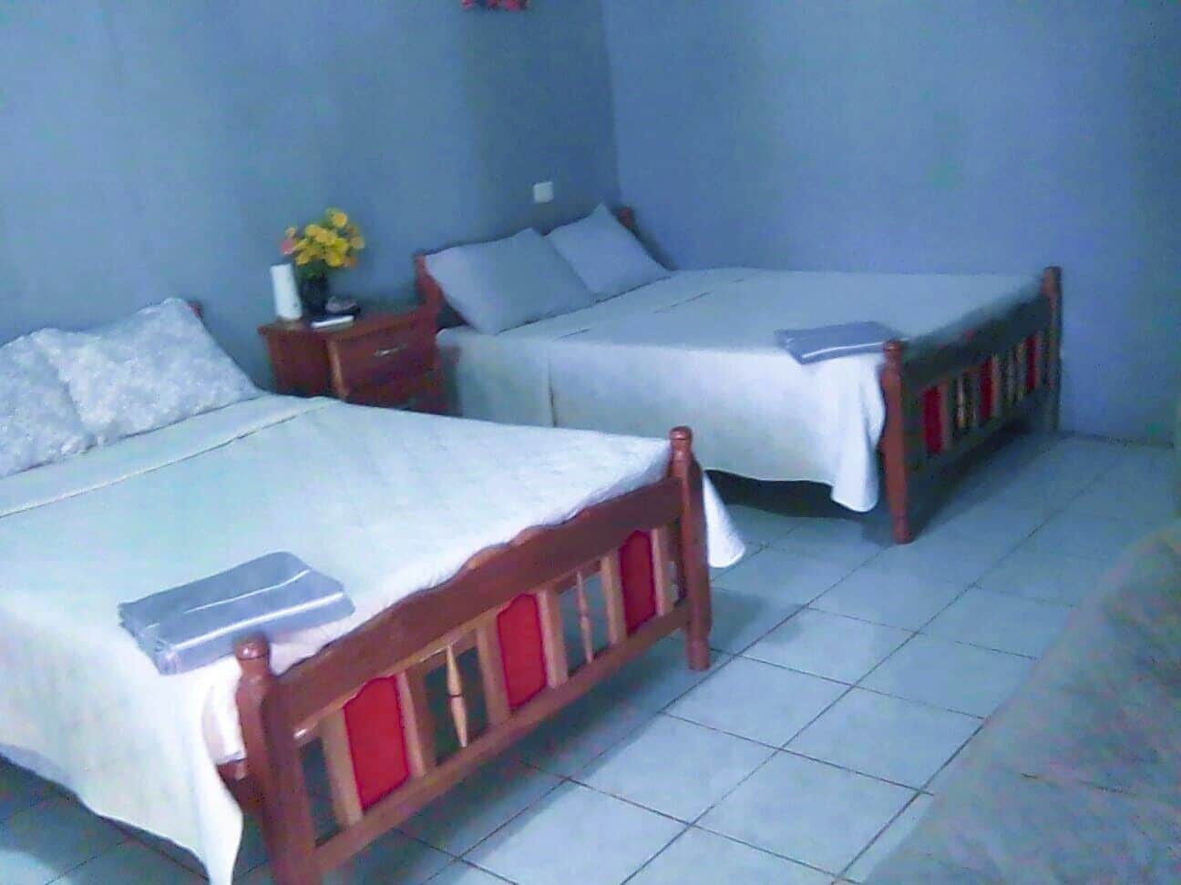 2 makuuhuonetta, Wi-Fi, vuodevaatteet, pääsy pyörätuolilla