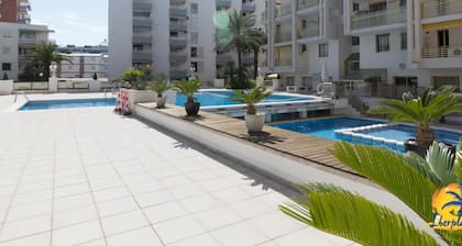 Bel appartement avec 1 chambre, avec piscine Ă Salou.
