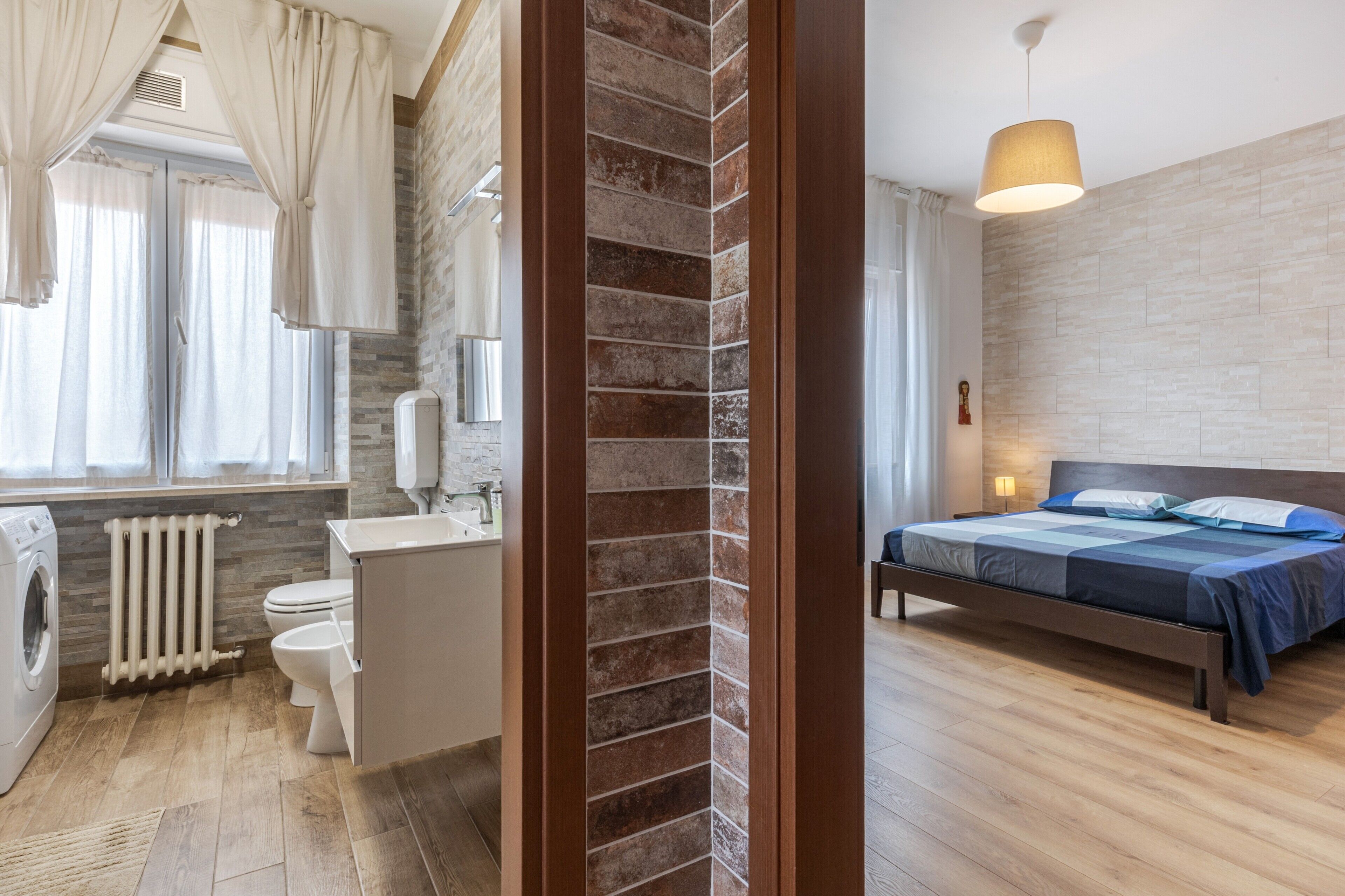 Doccia, asciugacapelli, asciugamani