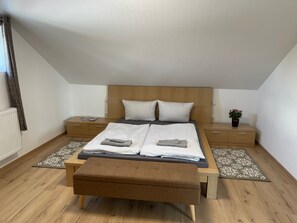 1 makuuhuone, silitysrauta/-lauta, ilmainen Wi-Fi, vuodevaatteet