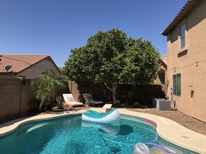 Piscine extérieure, piscine chauffée