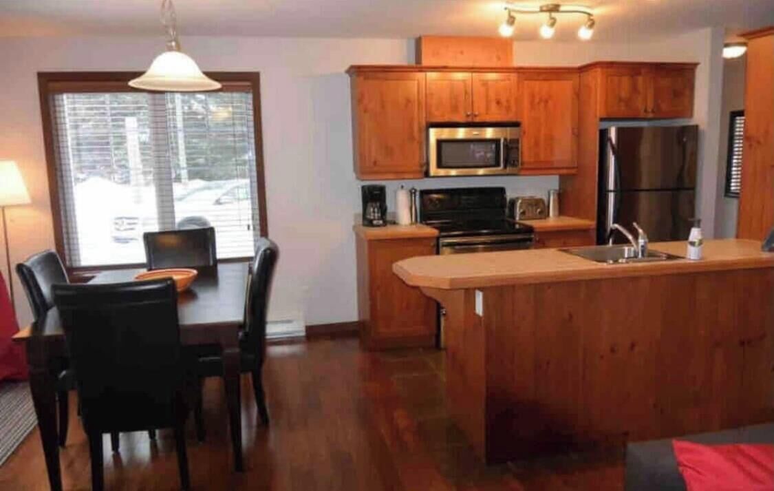 冰箱、微波炉、烤箱、炉灶