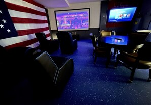 Dining - Bella Villa with Pool Theater  (Kissimmee)