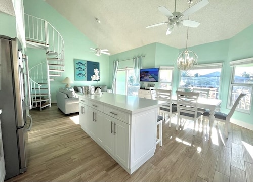 "Private Pool"  Waterfront Home across from Golf Course KCB