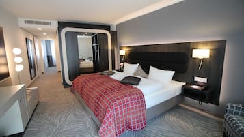 2 Schlafzimmer, Zimmersafe, Schreibtisch, WLAN